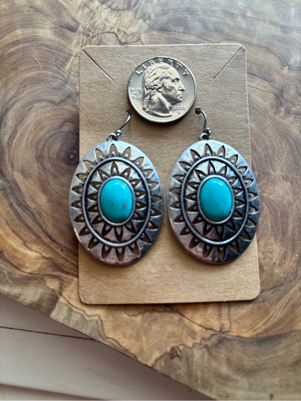 Vintage Lucky Brand earrings 🍀 Southwest design.